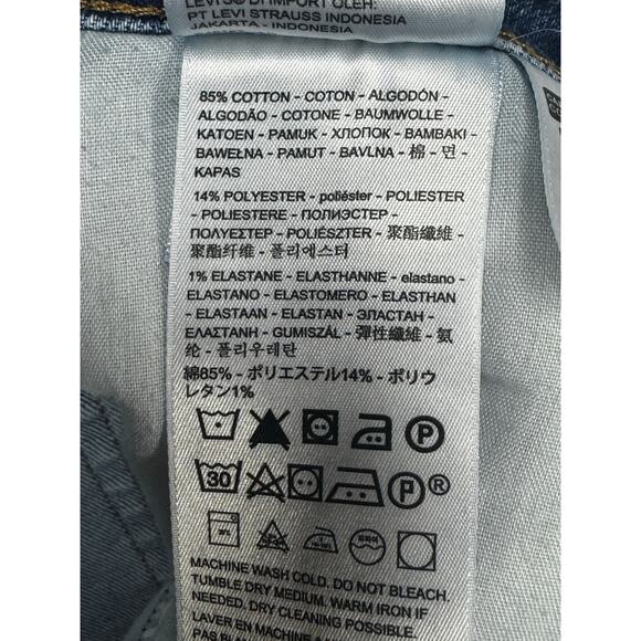 Levi's Women's Wedgie Straight Leg Button Fly Blue Denim Jeans - Size 31x28 - Picture 7 of 8